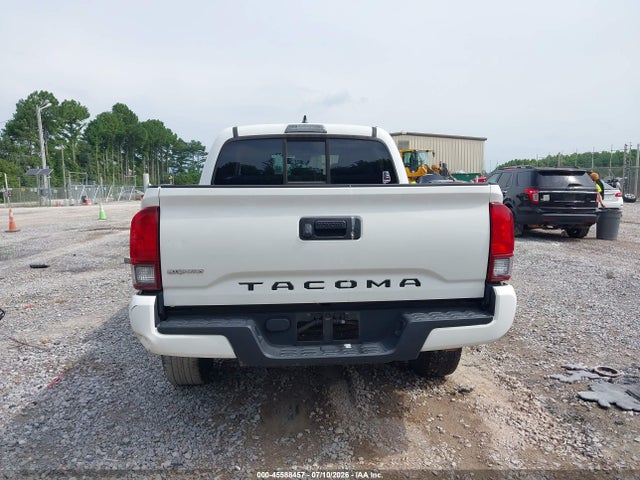 5TFAX5GN7KX155797 Toyota Tacoma Sr