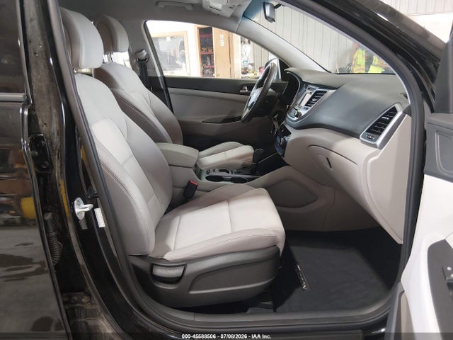 Продаж на аукціоні авто 2018 Hyundai Tucson Se, vin: KM8J2CA4XJU656200, номер лоту: 45588506