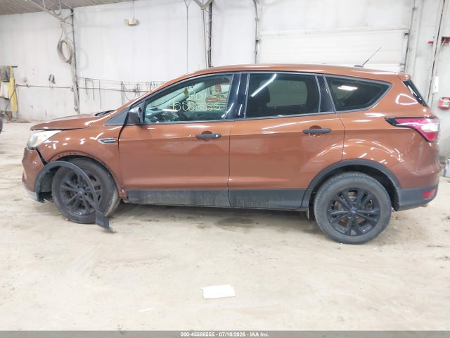 Продажа на аукционе авто 2017 Ford Escape S, vin: 1FMCU0F75HUE13800, номер лота: 45588555