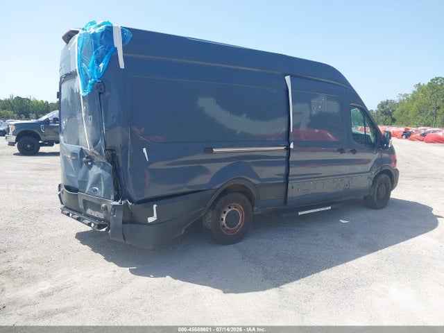 45588601 :رقم المزاد ، 1FTBR3X88LKA72598 vin ، 2020 Ford Transit-250 Cargo Van مزاد بيع