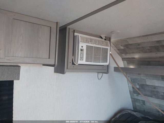 45588781 :رقم المزاد ، 4YDTCMG13NJ946019 vin ، 2023 Coleman Other مزاد بيع