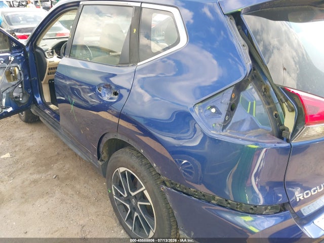 JN8AT2MV8HW000614 Nissan ROGUE S