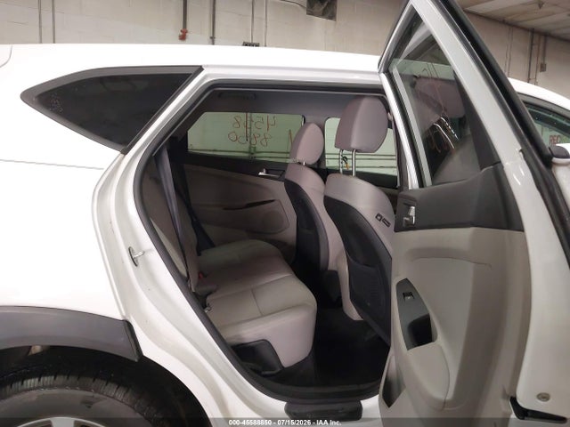 45588850 :رقم المزاد ، KM8J23A43KU881155 vin ، 2019 Hyundai Tucson Se مزاد بيع
