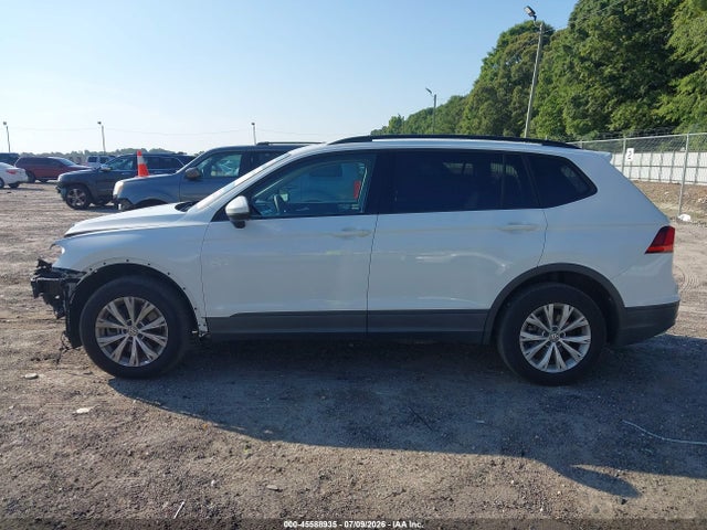 Продажа на аукционе авто 2020 Volkswagen Tiguan 2.0t S, vin: 3VV1B7AX5LM144696, номер лота: 45588935