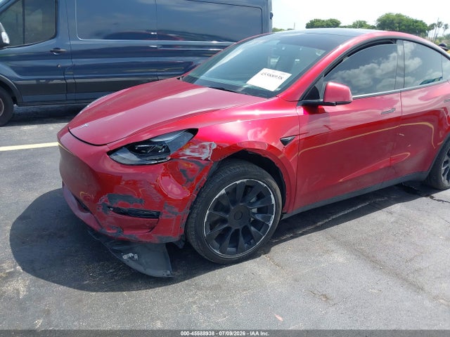 Tesla Model Y 2024 7SAYGDED6RF155977 Image 6