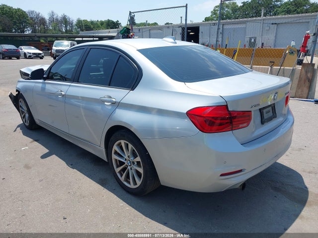 Продаж на аукціоні авто 2017 Bmw 320i Xdrive, vin: WBA8E5G55HNU41332, номер лоту: 45588991