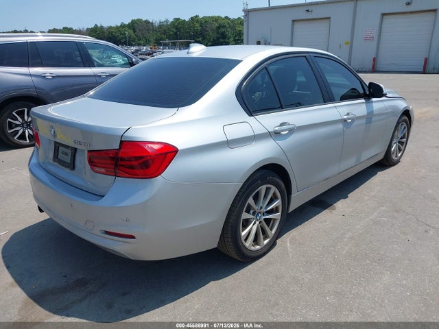 Продаж на аукціоні авто 2017 Bmw 320i Xdrive, vin: WBA8E5G55HNU41332, номер лоту: 45588991