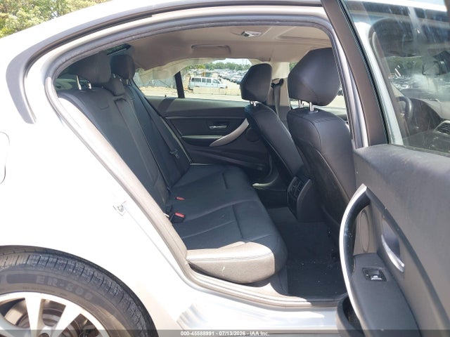Продаж на аукціоні авто 2017 Bmw 320i Xdrive, vin: WBA8E5G55HNU41332, номер лоту: 45588991