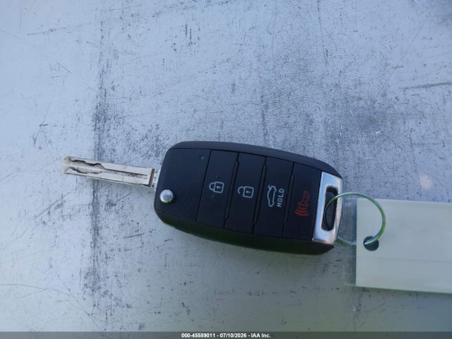 KIA Optima Lx 2015 KNAGM4A71F5664581 Image 11