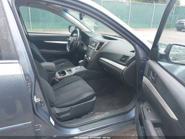 45589025 :رقم المزاد ، 4S4BRBCC5D3228494 vin ، 2013 Subaru Outback 2.5i Premium مزاد بيع