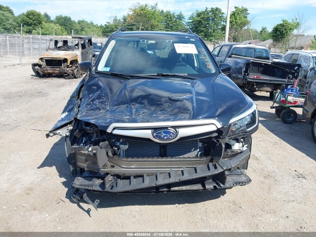 45589054 :رقم المزاد ، JF2SKAFC5MH530077 vin ، 2021 Subaru Forester Premium مزاد بيع