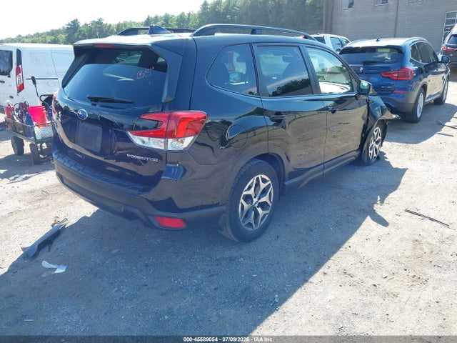 45589054 :رقم المزاد ، JF2SKAFC5MH530077 vin ، 2021 Subaru Forester Premium مزاد بيع