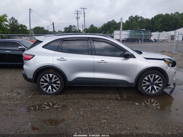 1FMCU9BZ5LUA52363 Ford Escape Se Sport Hybrid