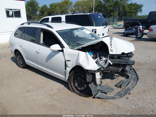 45589082 :رقم المزاد ، 3VWPP7AJ1EM613904 vin ، 2014 Volkswagen Jetta Sportwagen 2.5l S مزاد بيع