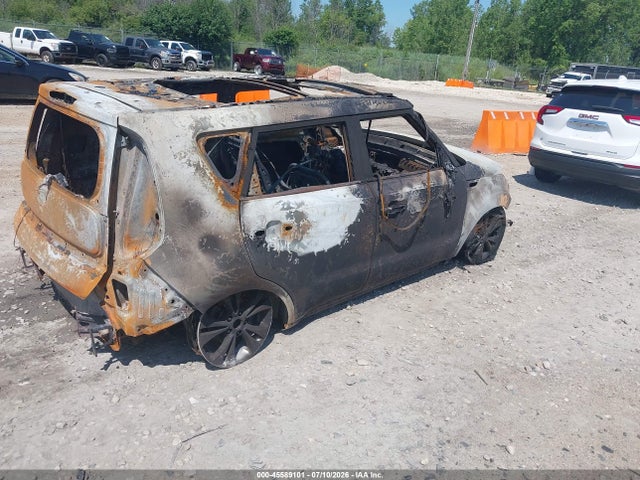 KIA SOUL + 2014 KNDJP3A52E7023449 Image 4
