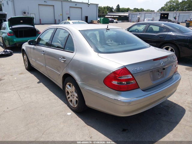45589179 :رقم المزاد ، WDBUF65JX4A425860 vin ، 2004 Mercedes-benz E 320 مزاد بيع