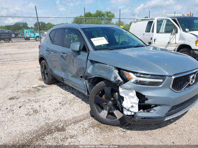 Продаж на аукціоні авто 2022 Volvo Xc40 T5 Momentum, vin: YV4162UK6N2715769, номер лоту: 45589196