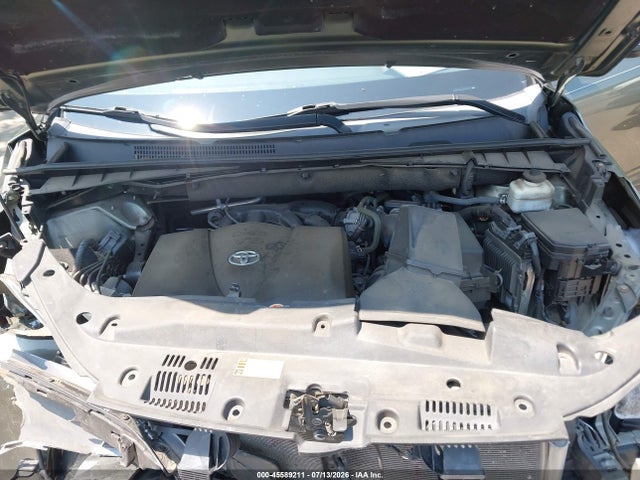 45589211 :رقم المزاد ، 5TDBZRFH4KS922514 vin ، 2019 Toyota Highlander Le Plus مزاد بيع