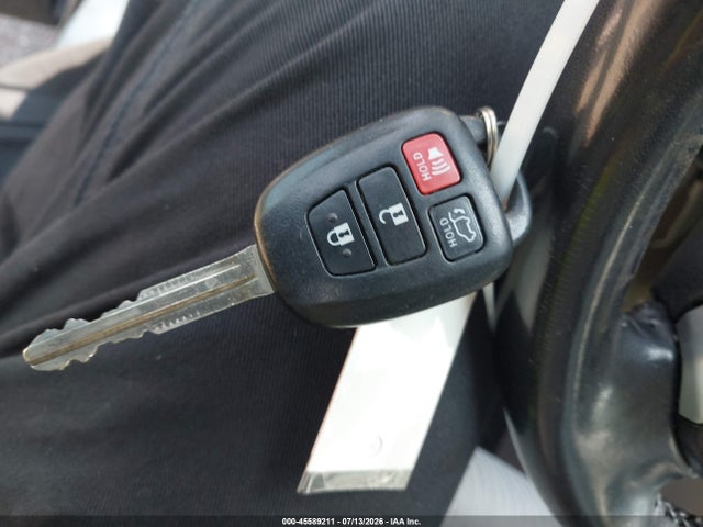 45589211 :رقم المزاد ، 5TDBZRFH4KS922514 vin ، 2019 Toyota Highlander Le Plus مزاد بيع