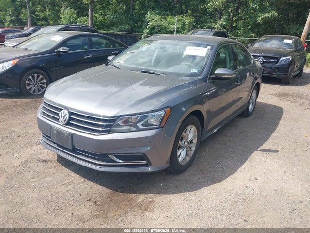 45589233 :رقم المزاد ، 1VWAT7A39HC048388 vin ، 2017 Volkswagen Passat 1.8t S مزاد بيع
