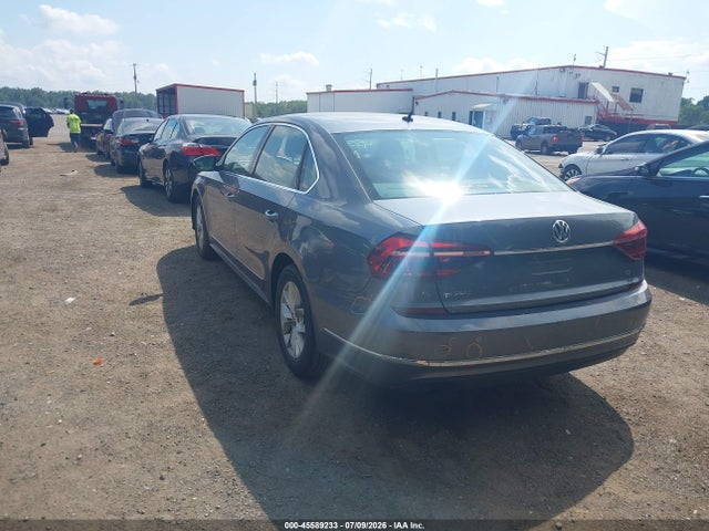 45589233 :رقم المزاد ، 1VWAT7A39HC048388 vin ، 2017 Volkswagen Passat 1.8t S مزاد بيع
