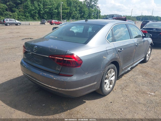 45589233 :رقم المزاد ، 1VWAT7A39HC048388 vin ، 2017 Volkswagen Passat 1.8t S مزاد بيع