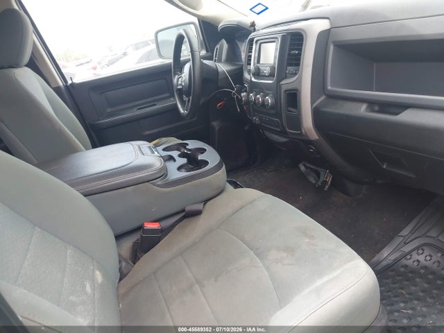 45589352 :رقم المزاد ، 1C6RR6KM2FS750472 vin ، 2015 Ram 1500 Tradesman مزاد بيع