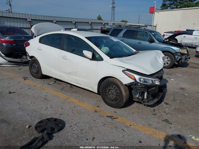 45589376 :رقم المزاد ، 3KPFK4A71HE069242 vin ، 2017 Kia Forte Lx مزاد بيع