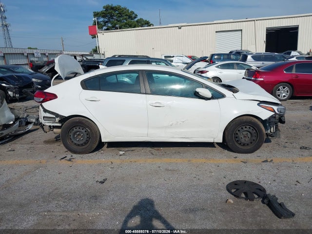 45589376 :رقم المزاد ، 3KPFK4A71HE069242 vin ، 2017 Kia Forte Lx مزاد بيع