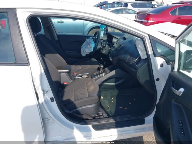 45589376 :رقم المزاد ، 3KPFK4A71HE069242 vin ، 2017 Kia Forte Lx مزاد بيع
