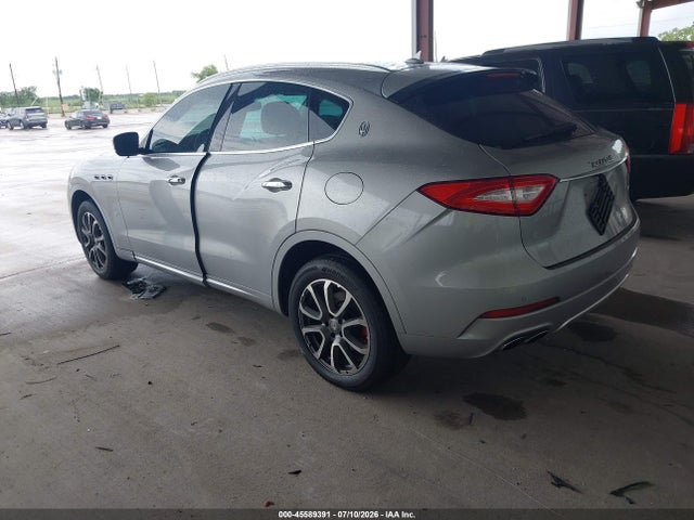 Maserati Levante 2017 ZN661XUL7HX233301 Image 3