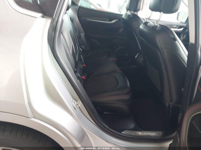 Maserati Levante 2017 ZN661XUL7HX233301 Image 8