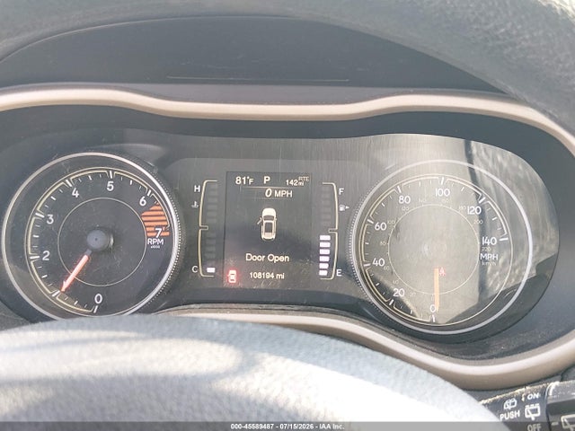 Продажа на аукционе авто 2018 Jeep Cherokee Latitude Fwd, vin: 1C4PJLCB3JD611676, номер лота: 45589487
