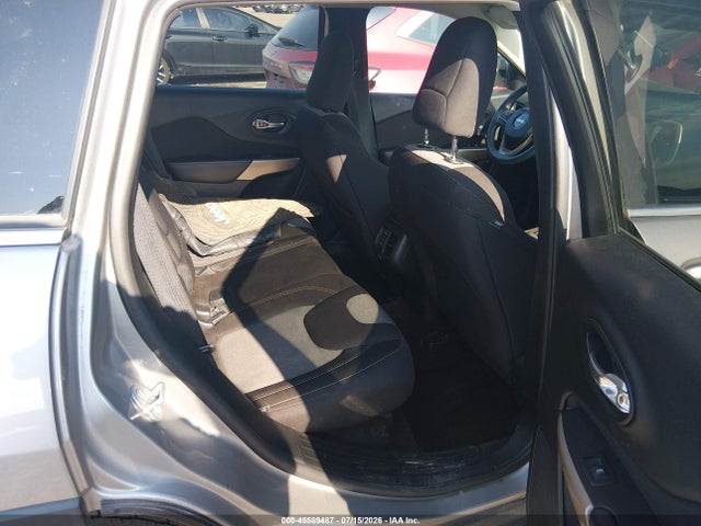 Продажа на аукционе авто 2018 Jeep Cherokee Latitude Fwd, vin: 1C4PJLCB3JD611676, номер лота: 45589487