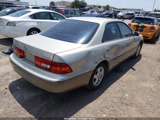 1997 Lexus Es 300 მანქანა იყიდება აუქციონზე, vin: JT8BF22G0V0057186, აუქციონის ნომერი: 45589492