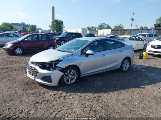 Chevrolet CRUZE LS 2019 1G1BC5SM6K7119087 Image 2