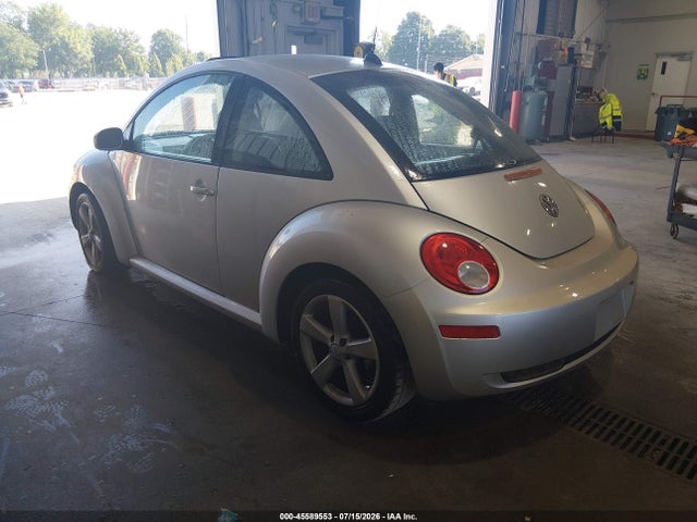 2006 Volkswagen New Beetle 2.5/2.5 (a6) მანქანა იყიდება აუქციონზე, vin: 3VWSW31C06M402928, აუქციონის ნომერი: 45589553