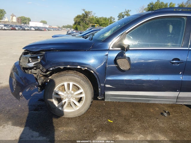 2016 Volkswagen Tiguan S მანქანა იყიდება აუქციონზე, vin: WVGBV7AX9GW001391, აუქციონის ნომერი: 45589572
