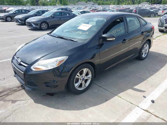 Ford FOCUS SE 2014 1FADP3F20EL105897 Image 2