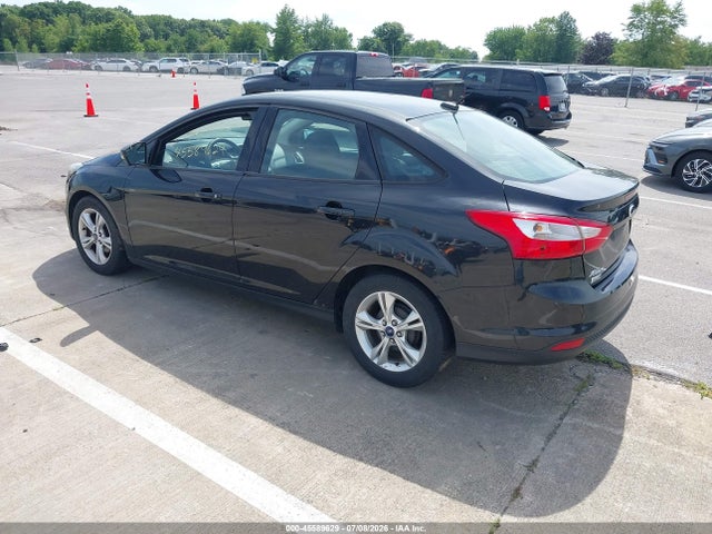 Ford FOCUS SE 2014 1FADP3F20EL105897 Image 3