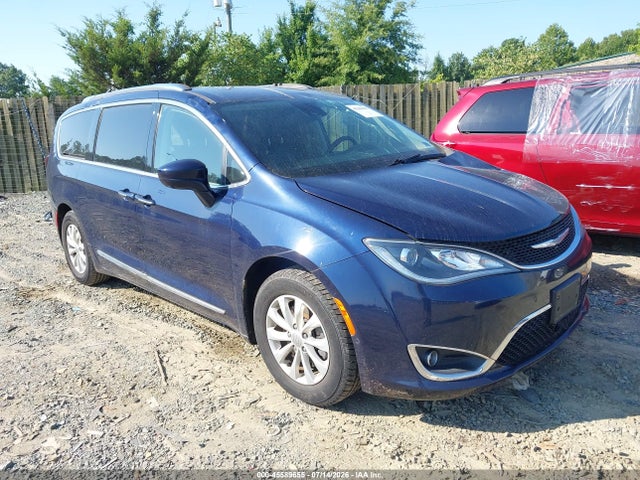 Продаж на аукціоні авто 2018 Chrysler Pacifica Touring L, vin: 2C4RC1BGXJR123567, номер лоту: 45589655