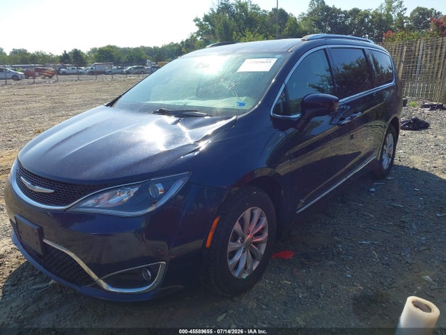 45589655 :رقم المزاد ، 2C4RC1BGXJR123567 vin ، 2018 Chrysler Pacifica Touring L مزاد بيع
