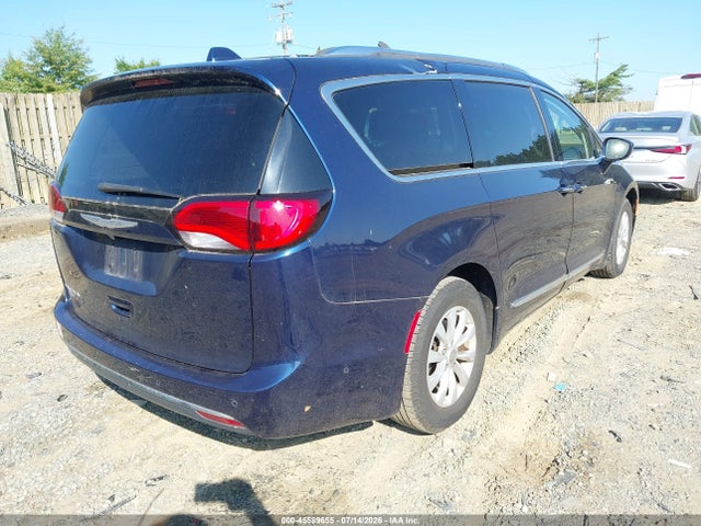 45589655 :رقم المزاد ، 2C4RC1BGXJR123567 vin ، 2018 Chrysler Pacifica Touring L مزاد بيع
