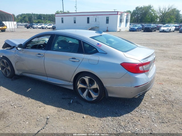 45589685 :رقم المزاد ، 1HGCV1F91JA142350 vin ، 2018 Honda Accord Touring مزاد بيع