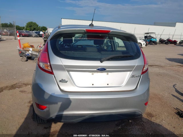 45589691 :رقم المزاد ، 3FADP4TJ0GM171952 vin ، 2016 Ford Fiesta S مزاد بيع