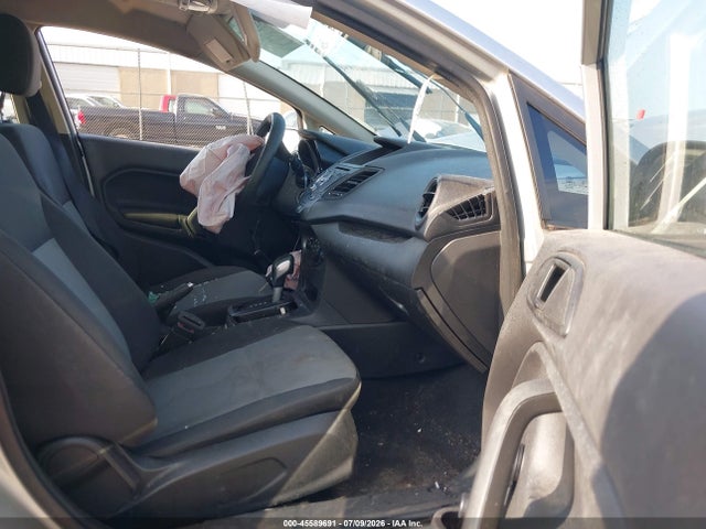 45589691 :رقم المزاد ، 3FADP4TJ0GM171952 vin ، 2016 Ford Fiesta S مزاد بيع