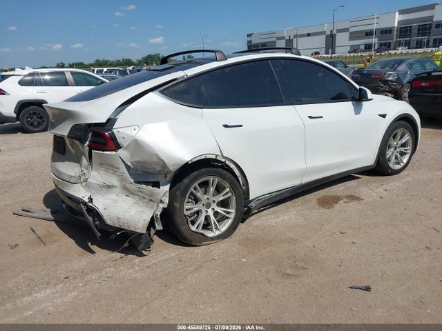 7SAYGDEE1NF407833 Tesla Model Y Long Range Dual Motor All-wheel Drive