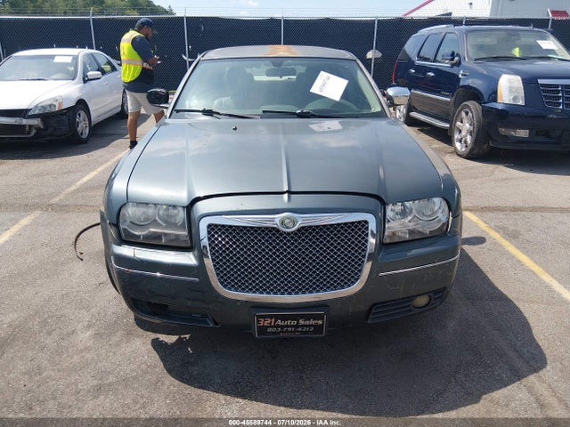 2005 Chrysler 300 Touring მანქანა იყიდება აუქციონზე, vin: 2C3JA53G05H108620, აუქციონის ნომერი: 45589744