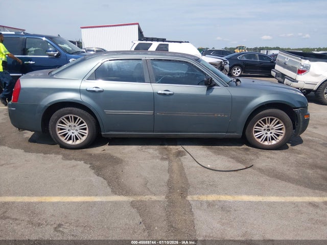 2005 Chrysler 300 Touring მანქანა იყიდება აუქციონზე, vin: 2C3JA53G05H108620, აუქციონის ნომერი: 45589744