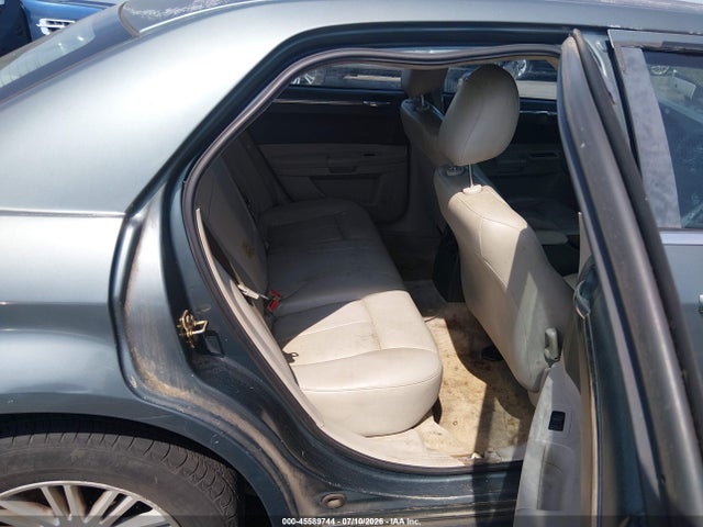 2005 Chrysler 300 Touring მანქანა იყიდება აუქციონზე, vin: 2C3JA53G05H108620, აუქციონის ნომერი: 45589744